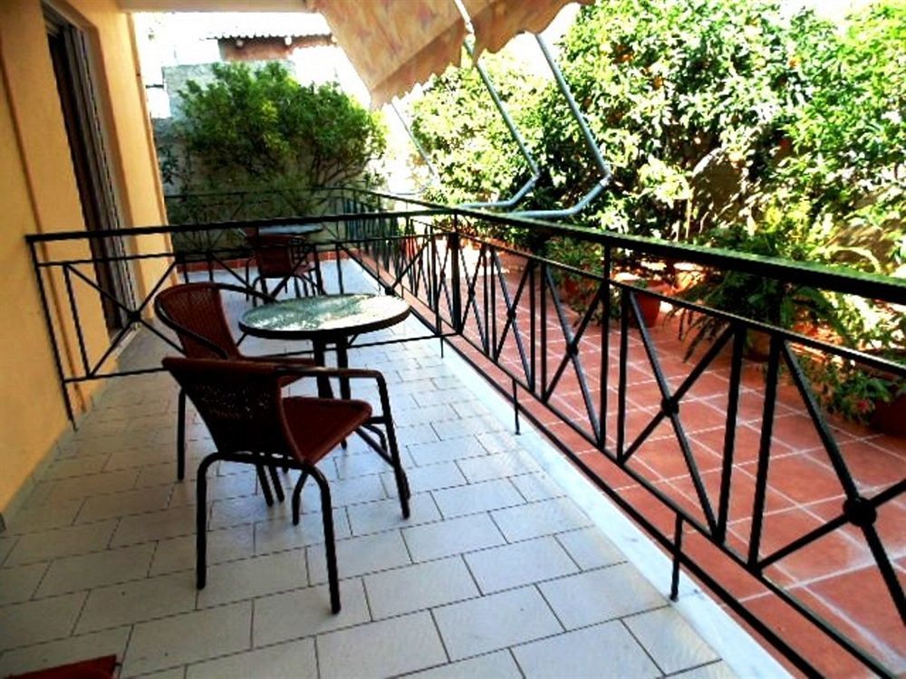 Nefeli Studios Loutra Edipsou  Exterior photo